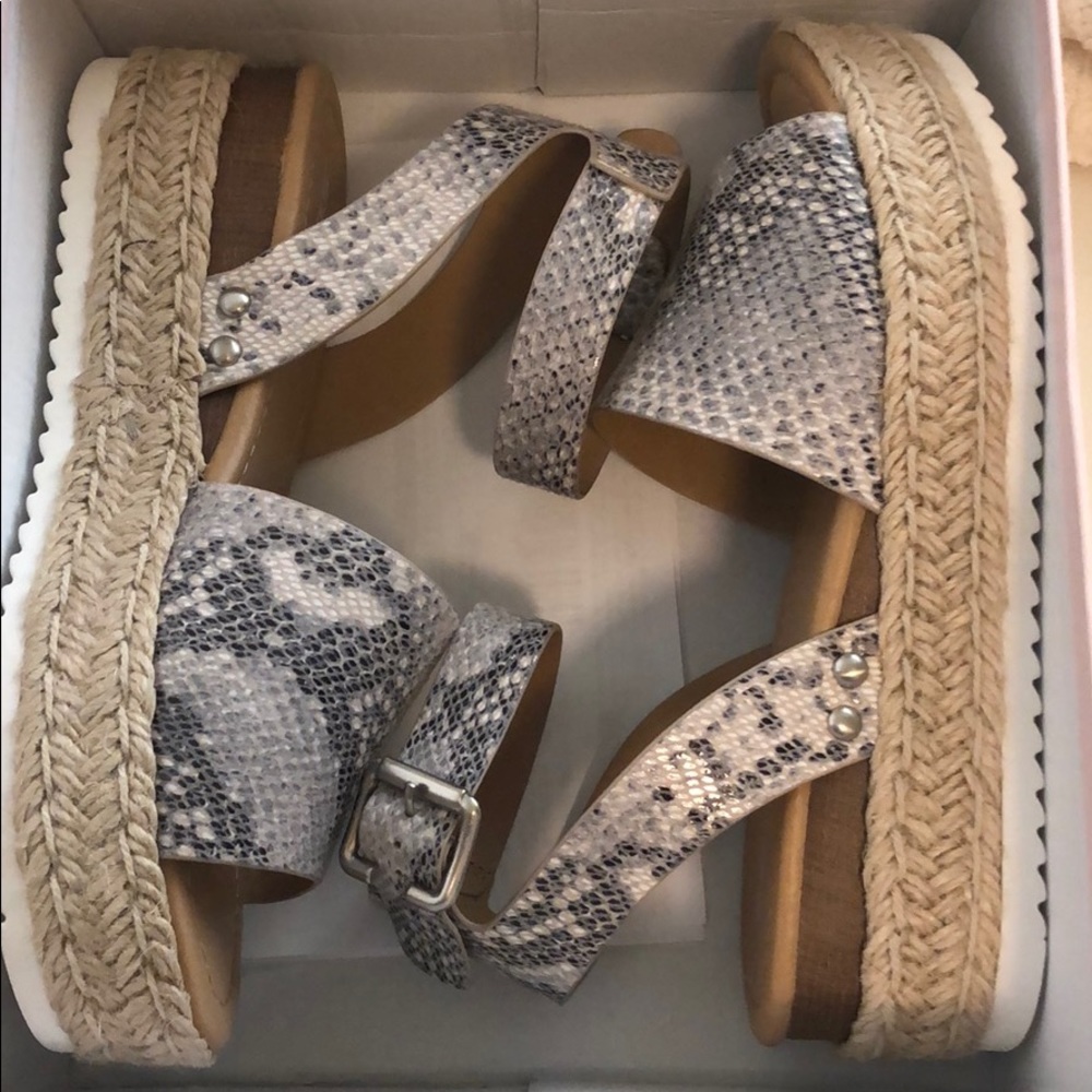 Brand New Snake Print Platform Espadrilles